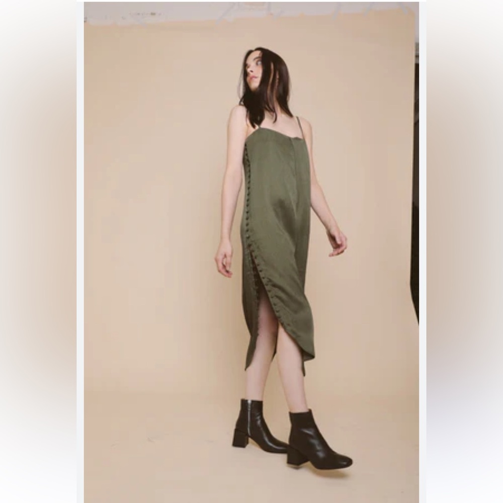Ajaie Alaie Full Moon  Midi Dress with Side Button Detail S